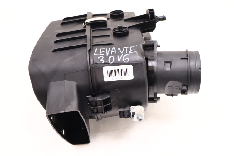 MASERATI LEVANTE 3.0 V6 OBUDOWA FILTRA POWIETRZA 72428344, 670101256, 280218281