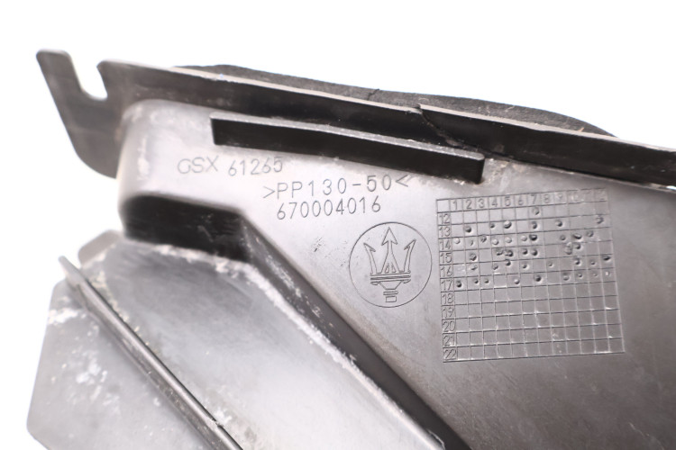 MASERATI LEVANTE 3.0 V6 OBUDOWA FILTRA PYŁKOWEGO 670004016