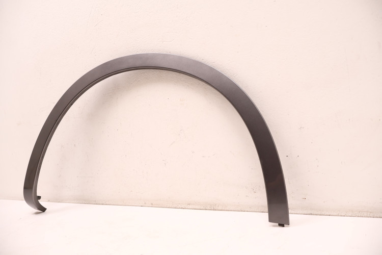 MASERATI LEVANTE LISTWA BŁOTNIKA LEWA TYŁ 672 670049027