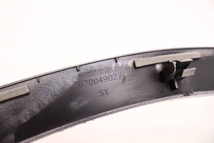 MASERATI LEVANTE LISTWA BŁOTNIKA LEWA TYŁ 672 670049027