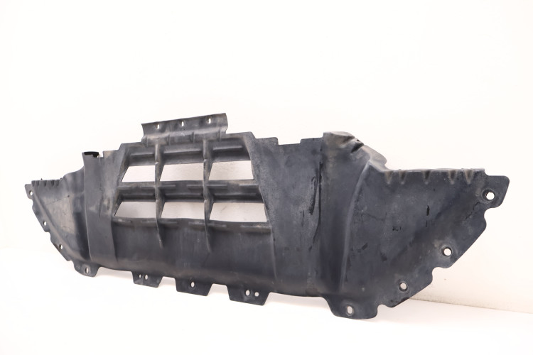 MASERATI LEVANTE PŁYTA OSŁONA POD ZDERZAK 670032424