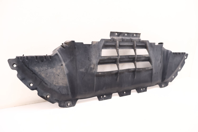 MASERATI LEVANTE PŁYTA OSŁONA POD ZDERZAK 670032424