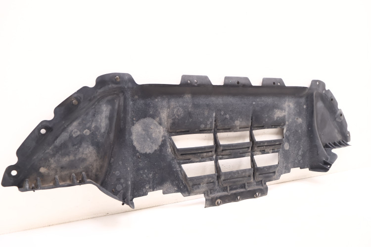 MASERATI LEVANTE PŁYTA OSŁONA POD ZDERZAK 670032424