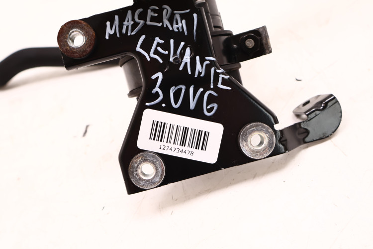 MASERATI LEVANTE 3.0 V6 POMPA WODY 670005347
