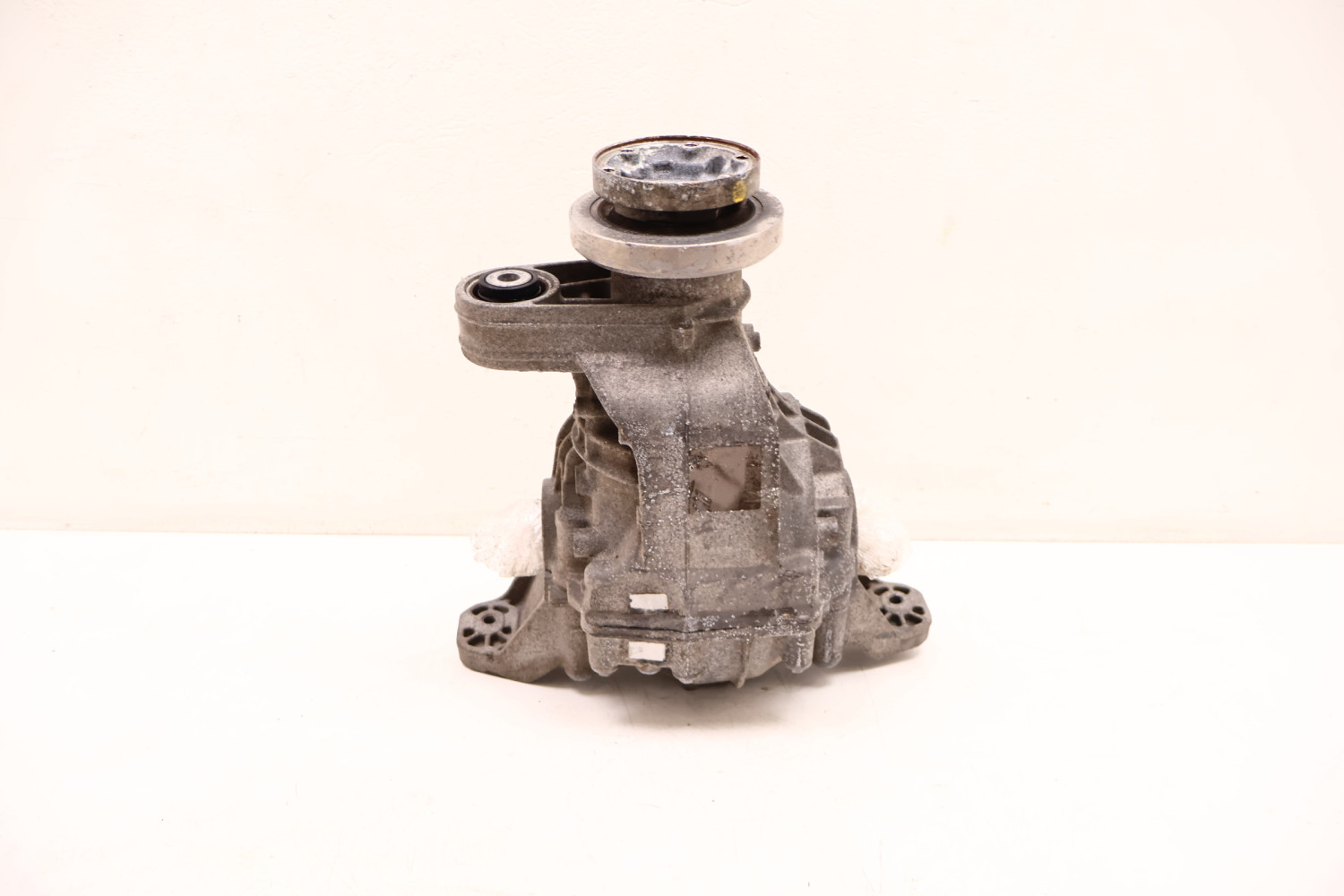 MASERATI LEVANTE 3.0 V6 DYFER MOST TYŁ 6700376850