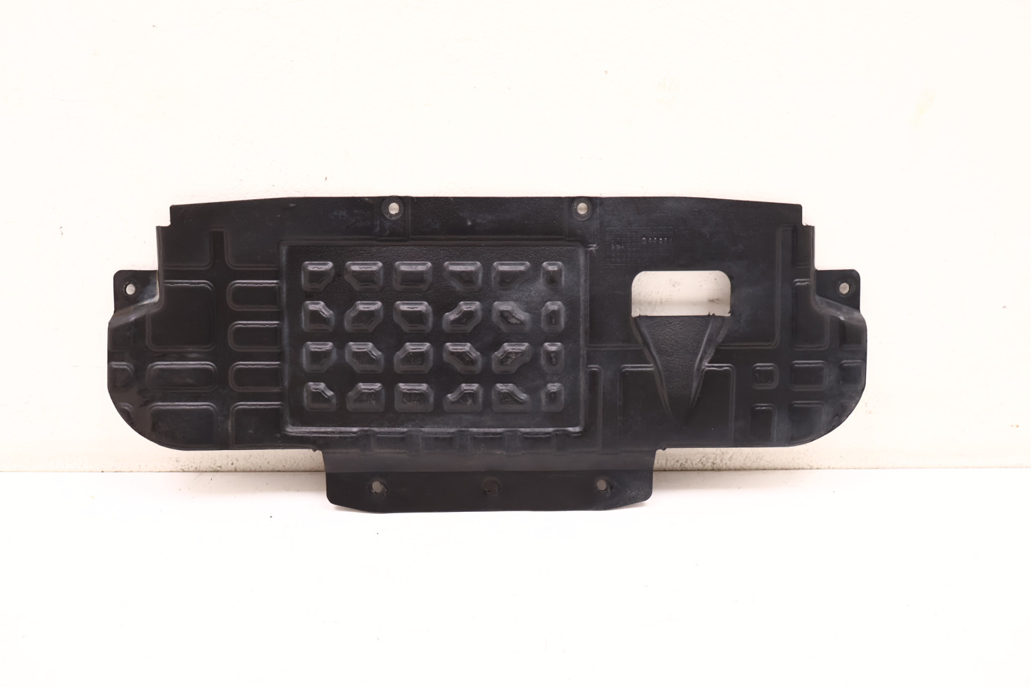 MASERATI LEVANTE OSŁONA PODWOZIA 670102908