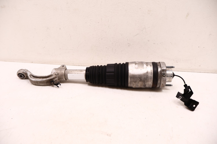 MASERATI LEVANTE AMORTYZATOR LEWY PRZÓD 06701007170