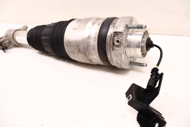 MASERATI LEVANTE AMORTYZATOR LEWY PRZÓD 06701007170