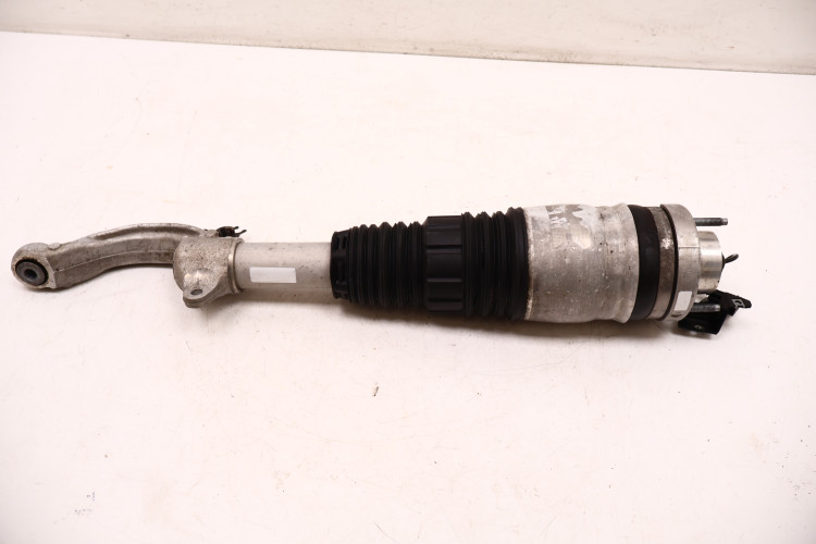 MASERATI LEVANTE AMORTYZATOR PRAWY PRZÓD 06701007160