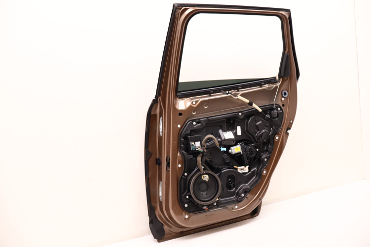 VOLVO XC60 I DRZWI PRAWE TYŁ 494-46