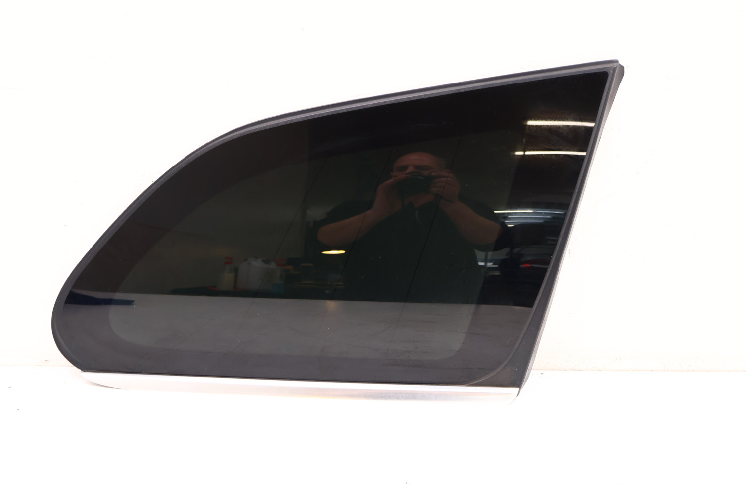 VOLVO XC60 I SZYBA KAROSERYJNA PRAWA TYŁ