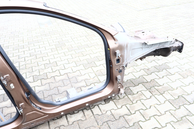 VOLVO XC60 I ĆWIARTKA PRAWA PRZÓD