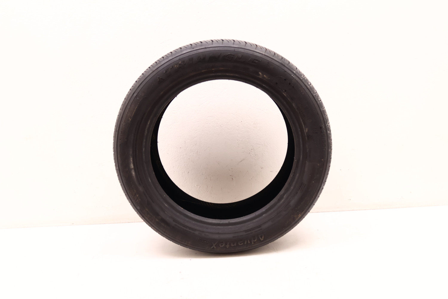 OPONA TRIANGLE ADVANTEX TC101 215/55R17 98 W OPONA TRIANGLE ADVANTEX TC101 215/55R17 98 W