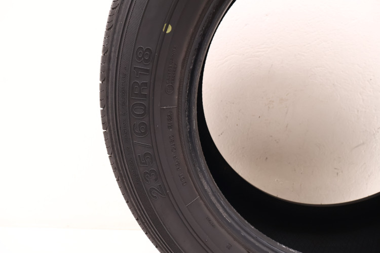 OPONA DELINTE DH7 SUV 235/60R18 107 V