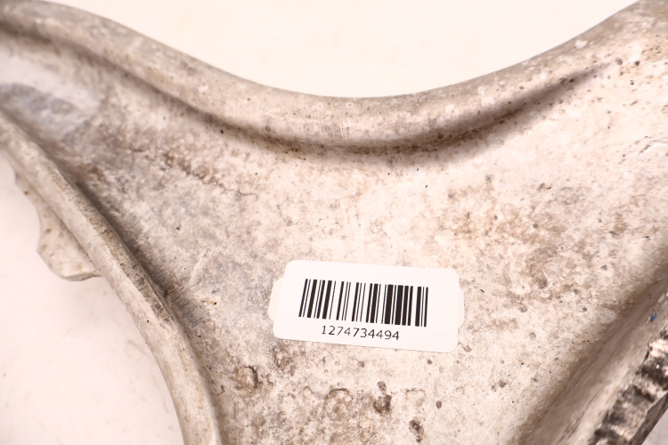 MASERATI LEVANTE 3.0 V6 WAHACZ LEWY PRZÓD 06701063620