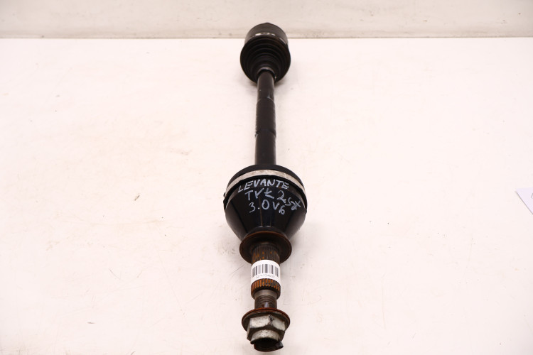 MASERATI LEVANTE 3.0 V6 PÓŁOŚ TYŁ 06700320360