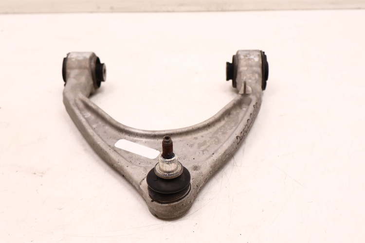 MASERATI LEVANTE 3.0 V6 WAHACZ LEWY PRZÓD 6700319950