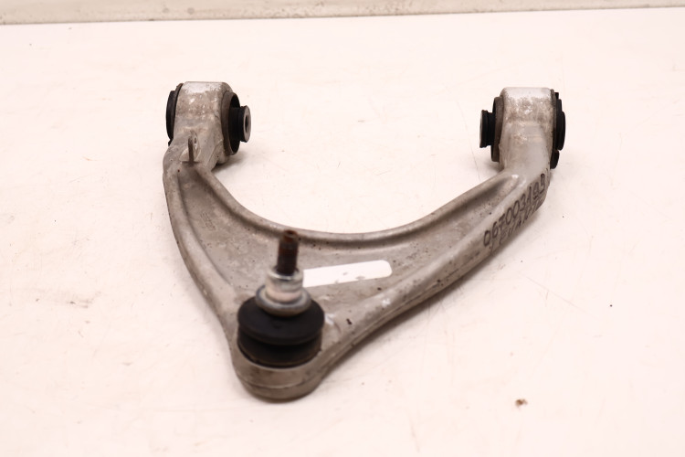 MASERATI LEVANTE 3.0 V6 WAHACZ PRAWY PRZÓD 06700319940