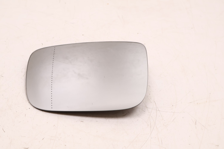 VOLVO XC60 I WKŁAD LUSTERKA LEWY