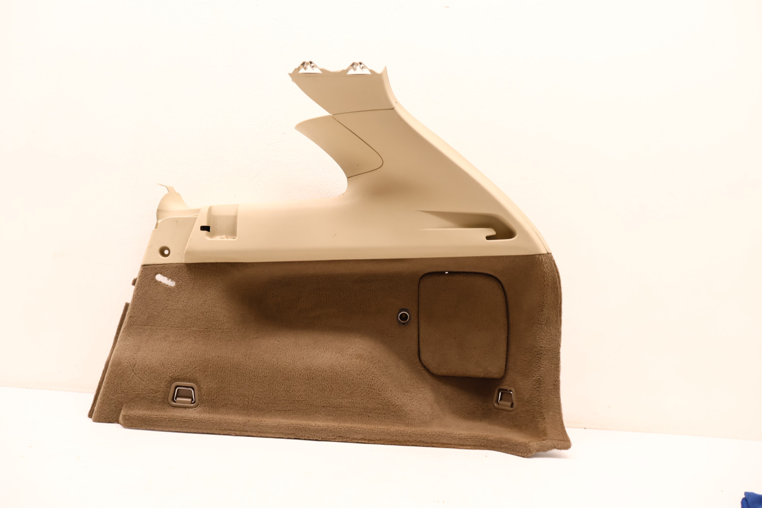 VOLVO XC60 I BOCZEK BAGAŻNIKA PRAWY 30721203