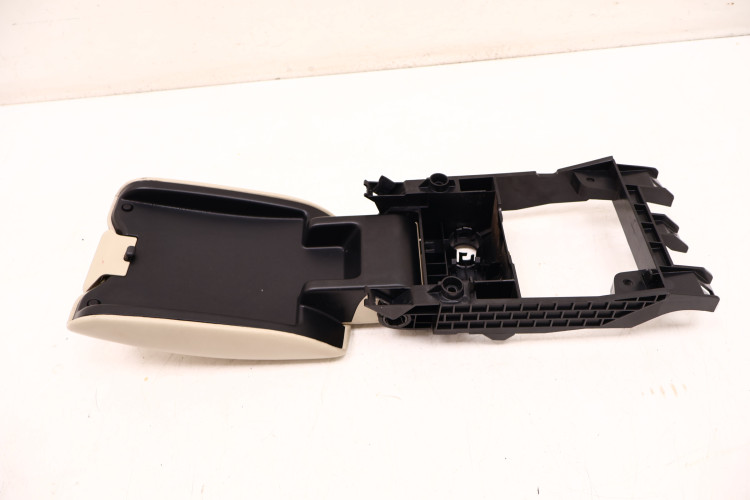 VOLVO XC60 I PODŁOKIETNIK