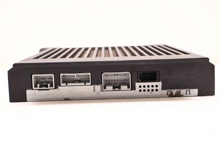 VOLVO XC60 I WZMACNIACZ RADIA 31282142