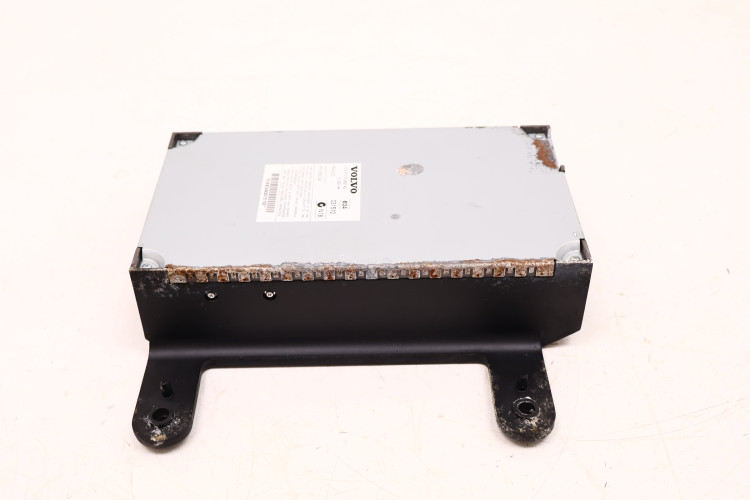 VOLVO XC60 I WZMACNIACZ RADIA 31282142