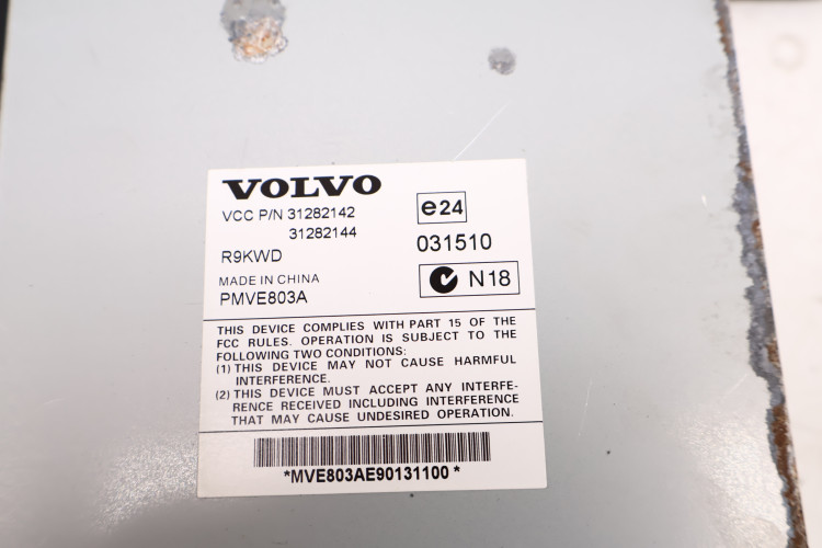 VOLVO XC60 I WZMACNIACZ RADIA 31282142