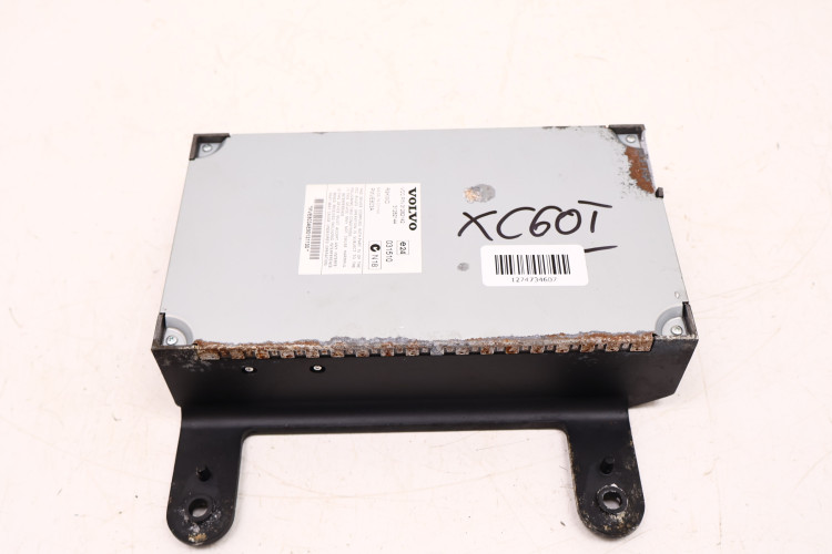 VOLVO XC60 I WZMACNIACZ RADIA 31282142