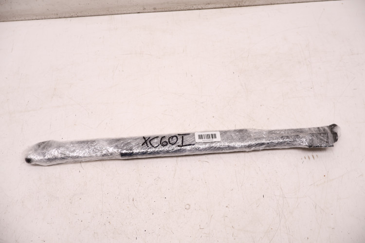 VOLVO XC60 I SIŁOWNIKI KLAPY