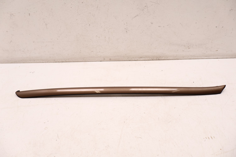 VOLVO XC60 I LISTWA SZYBY CZOŁOWEJ PRAWA 30784798 494-46