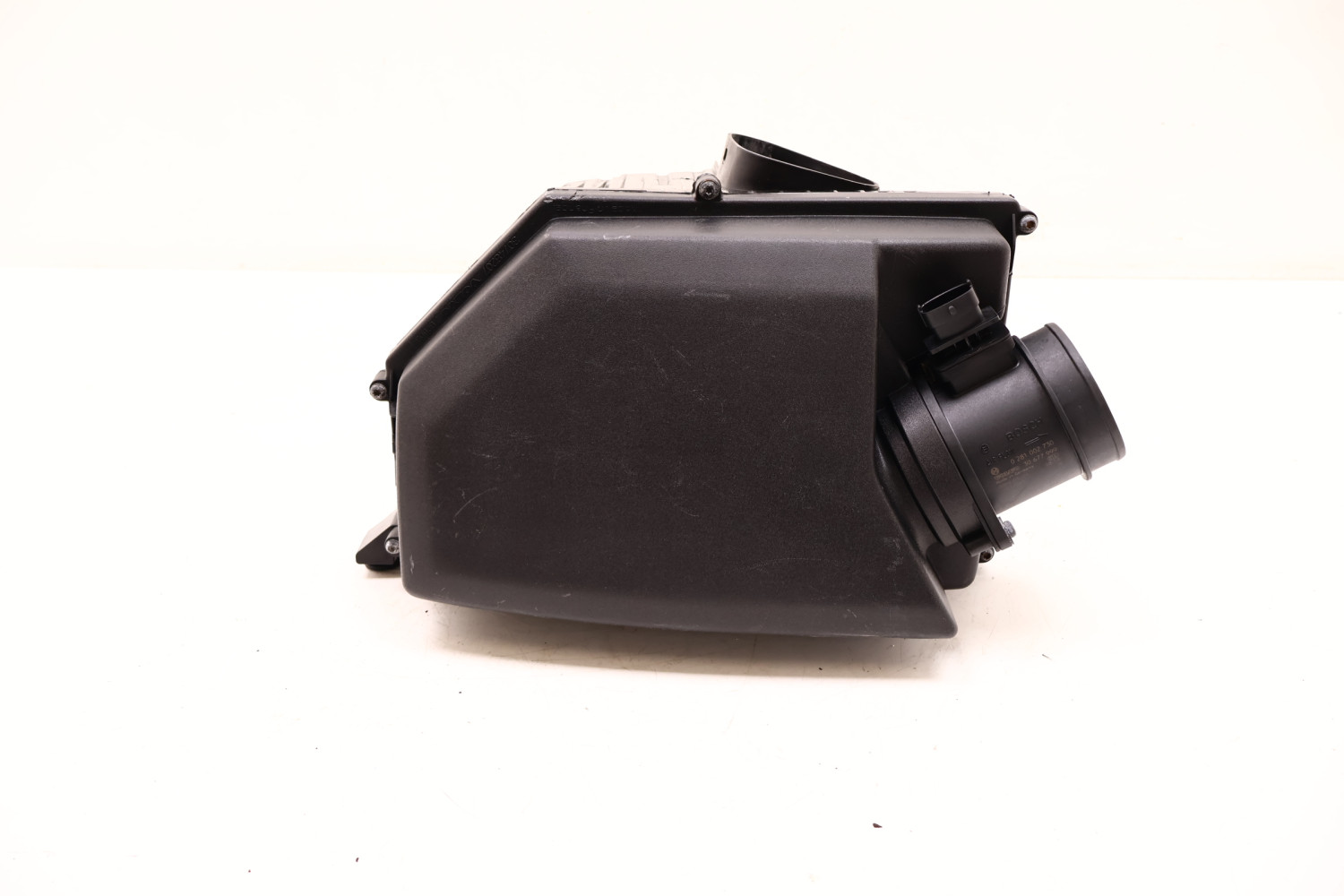 VOLVO XC60 I 2.4 D5 OBUDOWA FILTRA POWIETRZA PRZEPŁYWOMIERZ 6893747, 30677999 VOLVO XC60 I 2.4 D5 OBUDOWA FILTRA POWIETRZA PRZEPŁYWOMIERZ 6893747, 30677999