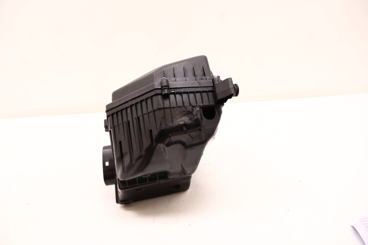 VOLVO XC60 I 2.4 D5 OBUDOWA FILTRA POWIETRZA PRZEPŁYWOMIERZ 6893747, 30677999