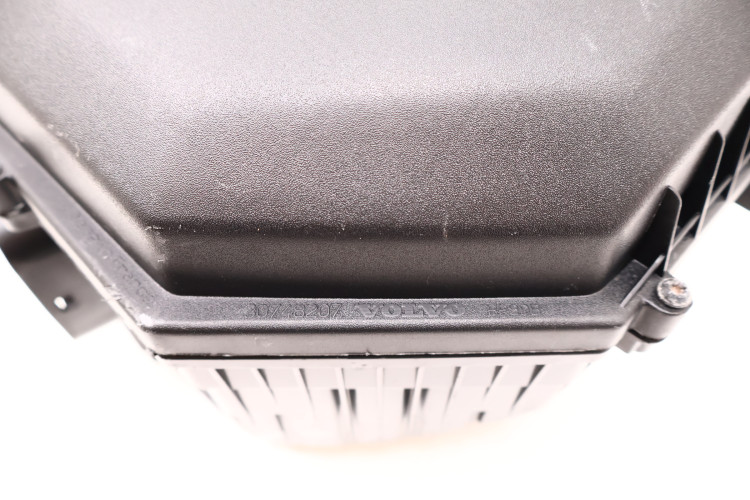 VOLVO XC60 I 2.4 D5 OBUDOWA FILTRA POWIETRZA PRZEPŁYWOMIERZ 6893747, 30677999