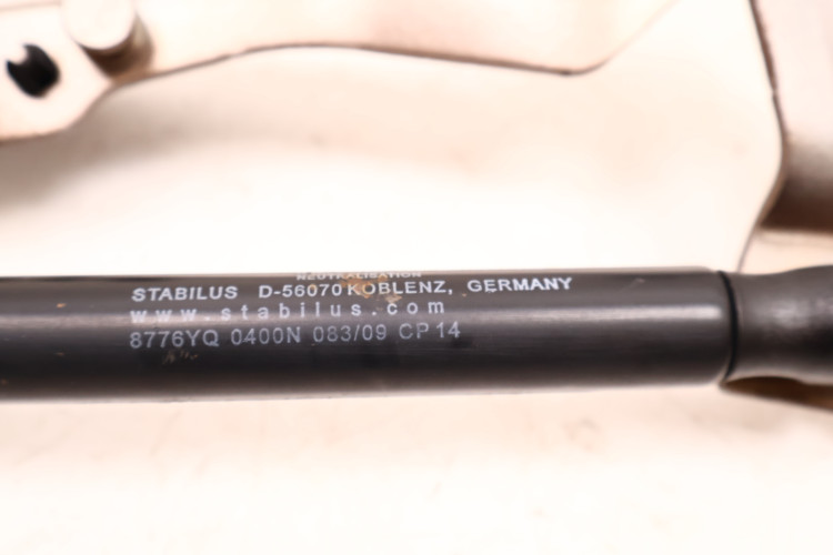 VOLVO XC60 I ZAWIASY MASKI 494-46 30779283, 30779282