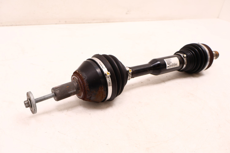 VOLVO XC60 I PÓŁOŚ LEWA PRZÓD 30783067