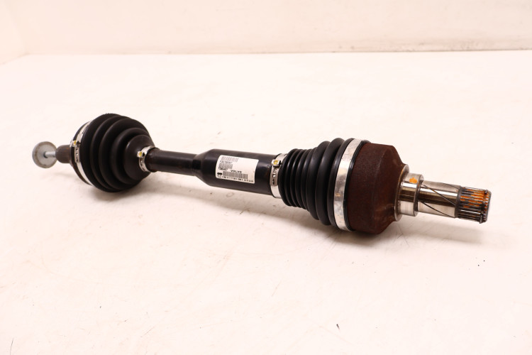 VOLVO XC60 I PÓŁOŚ LEWA PRZÓD 30783067