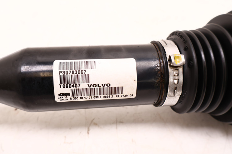 VOLVO XC60 I PÓŁOŚ LEWA PRZÓD 30783067