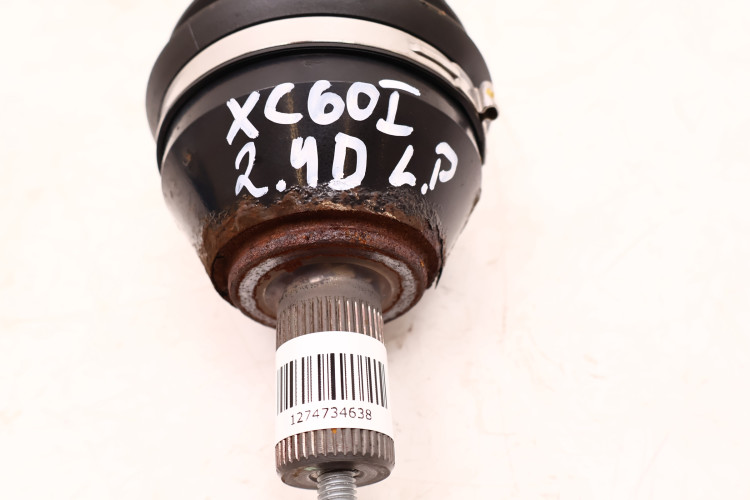 VOLVO XC60 I PÓŁOŚ LEWA PRZÓD 30783067