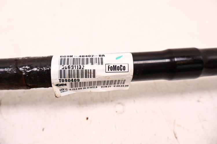 VOLVO XC60 I 2.4D PÓŁOŚ TYŁ 30681132