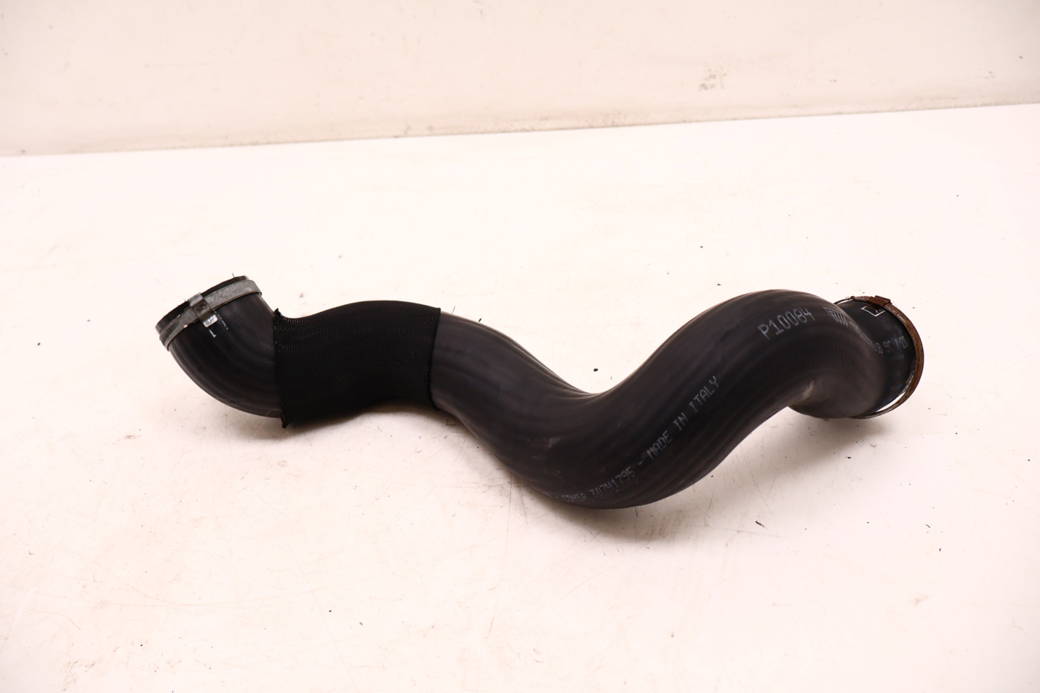 VOLVO XC60 I 2.4D PRZEWÓD INTERCOOLERA 30741795