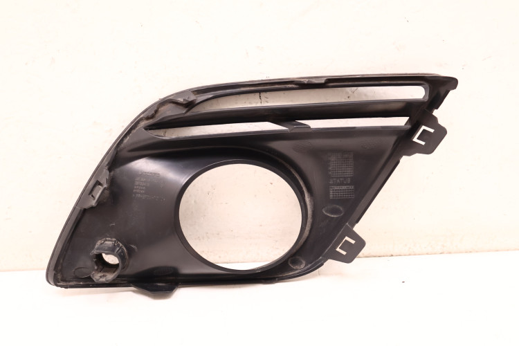 VOLVO XC60 I RAMKA KRATKA HALOGENU PRAWA PRZÓD 30763418, 30763416