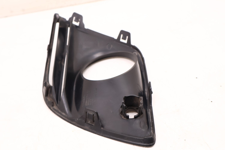 VOLVO XC60 I RAMKA KRATKA HALOGENU PRAWA PRZÓD 30763418, 30763416