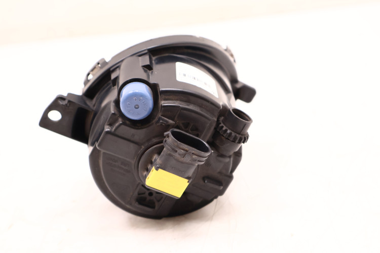 VOLVO XC60 I HALOGEN PRAWY PRZÓD 30796681