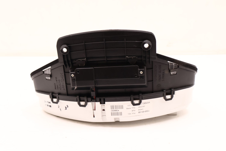 VOLVO XC60 I 2.4D LICZNIK ZEGAR ZEGARY UK 31270854