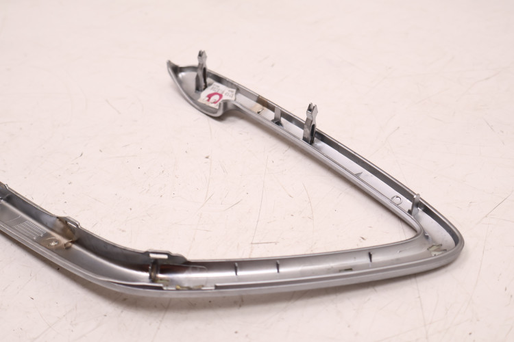 VOLVO XC60 I DEKOR LISTWA TAPICERKI DRZWI PRAWY PRZÓD 30781182