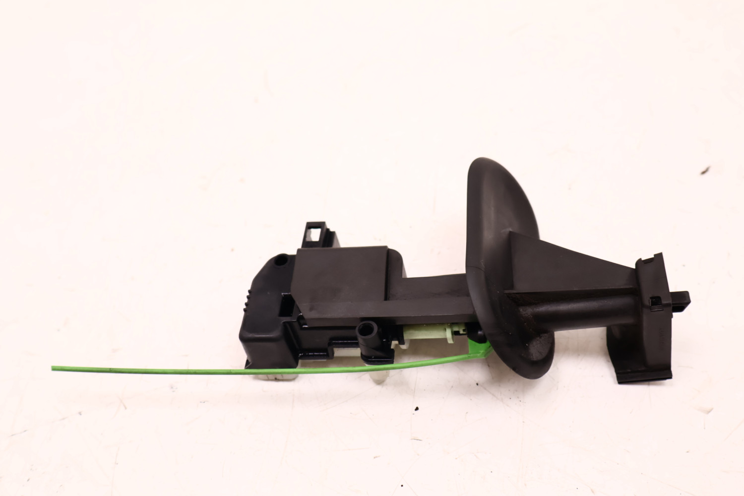 VOLVO XC60 I SILNICZEK KLAPKI WLEWU PALIWA 31265361