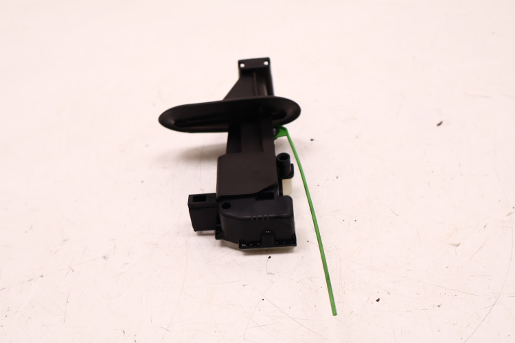 VOLVO XC60 I SILNICZEK KLAPKI WLEWU PALIWA 31265361