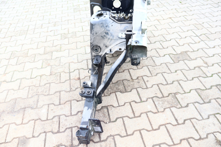 JEEP GRAND CHEROKEE WK2 ĆWIARTKA LEWA PRZÓD PGZ