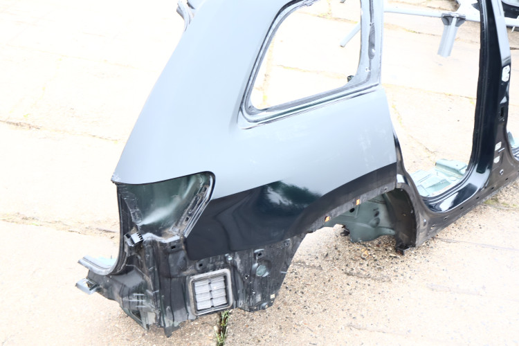 JEEP GRAND CHEROKEE WK2 ĆWIARTKA BŁOTNIK PRAWA TYŁ PGZ